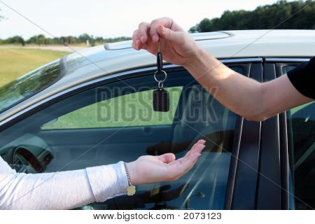 Chaves para o novo carro!