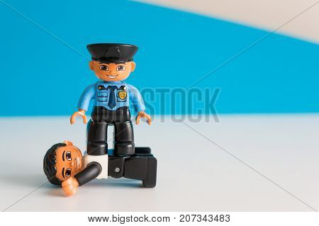 Police On Thief