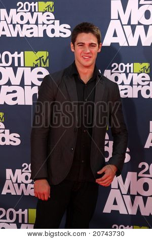 LOS ANGELES - JUN 5: Steven R. McQueen przybywających na MTV Movie Awards 2011 w Gibson Ampithea