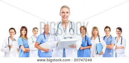 Médico sonriente. Aislado sobre fondo blanco