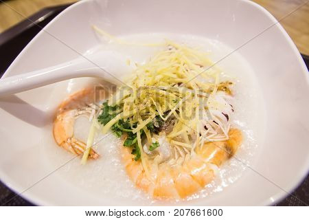 Close up delicious shrimp porridge on bowl