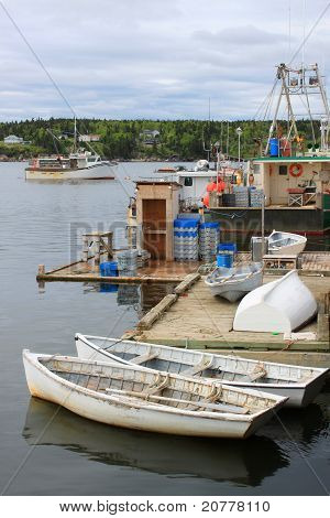 Barche da pesca nel porto di carro, Nb