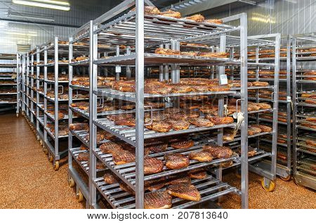Refrigerated warehouse for storing meat and sausage products