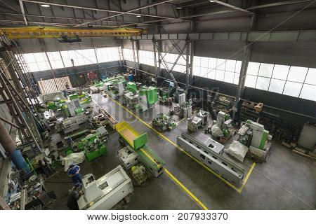 Factory producing grinding and milling and drilling machines. View from above.