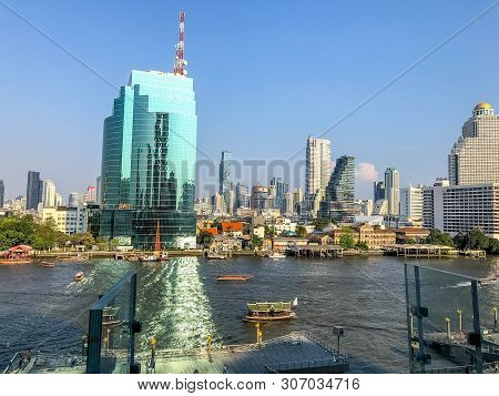 Bangkok, Thailan-feb 24, 2019: The Business Building District Cityscape Near Jaopraya River In Bangk