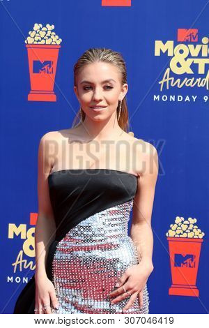 LOS ANGELES - JUN 15:  Sydney Sweeney at the 2019 MTV Movie & TV Awards at the Barker Hanger on June 15, 2019 in Santa Monica, CA