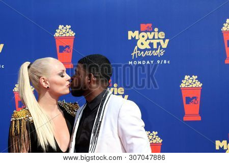 LOS ANGELES - JUN 15:  Lindsey Vonn, PK Subban at the 2019 MTV Movie & TV Awards at the Barker Hanger on June 15, 2019 in Santa Monica, CA