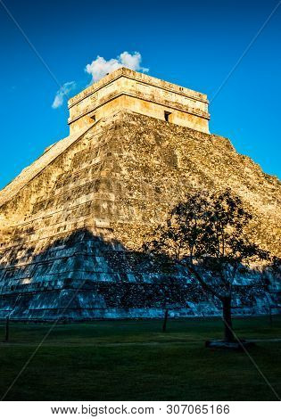 Chichen Itza, Mexico - November 15, 2010. Archaelogical Area Of Famous Mexican Mayan Pyramid Chichen