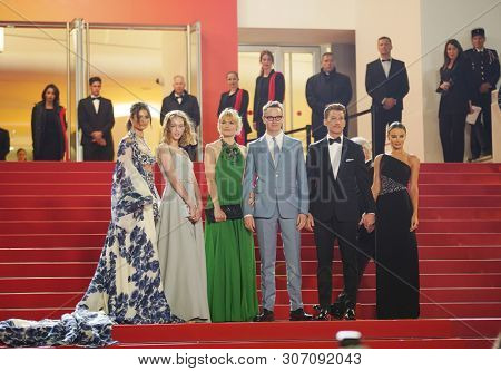 CANNES, FRANCE. May 17, 2019: Lola Winding Refn, Liv Corfiven, Nicolas Winding Refn, Miles Teller & Keleigh Sperry at the gala premiere for 