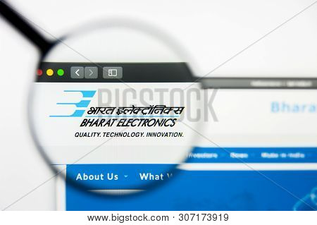 New York, New York State, Usa - 18 June 2019: Illustrative Editorial Of Bharat Electronics Website H