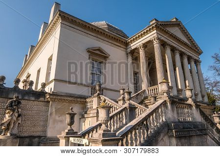 London, Uk - Mar 31, 2019 : By The Side Of Chiswick House On West London, Uk. Chiswick House Is A Ma