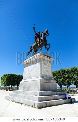Montpellier, France - June 24, 2015: La Promenade Du Peyrou And The Equestrian Statue Of King Louis 