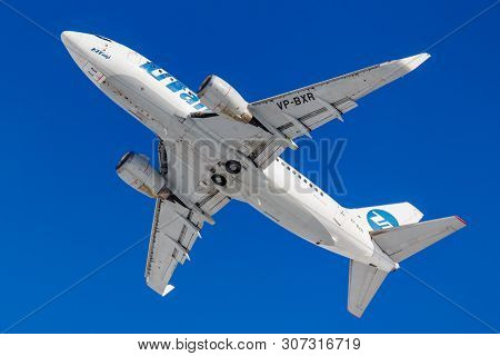 Moscow, Russia - March 20, 2019: Aircraft Boeing 737-524(wl) Vp-bxr Of Utair Aviation Takes Off At V