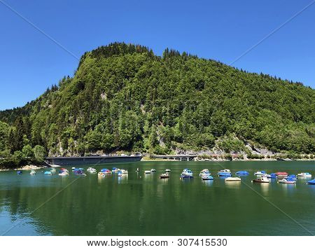 Hill Gugelberg Above Alpine Lake Wagitalersee Or Waegitalersee, Innerthal - Canton Of Schwyz, Switze
