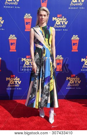 LOS ANGELES - JUN 15:  Hunter Schafer arrives for the MTV Movie & TV Awards 2019 on June 15, 2019 in Santa Monica, CA