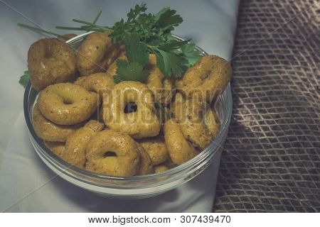 Tarallini Tarallo Taralli Italian Drying Bagels In Rustic Style