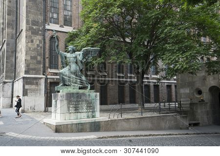 Budapest, Hungary. July 2 2018.  Angel Statue In The Castle District