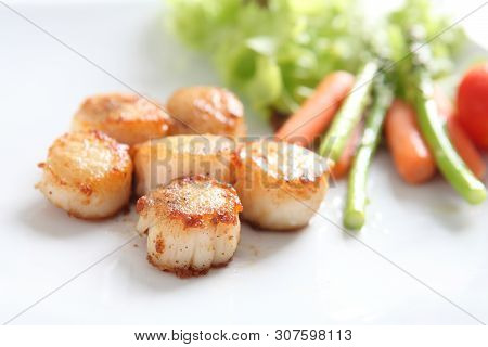 Close Up Of Pan Seared Sea Scallops