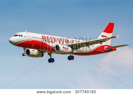 Moscow, Russia - June 21, 2019: Aircraft Airbus A320-232 Vp-bwy Of Red Wings Airline Landing At Domo