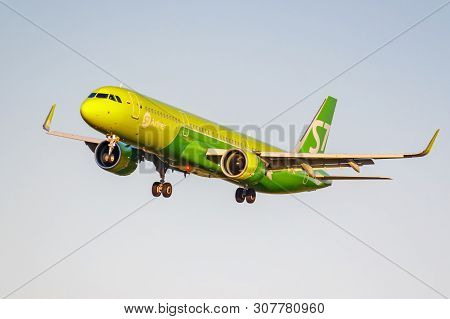 Moscow, Russia - June 20, 2019: Aircraft Airbus A321-271n Vq-bdi Of S7 Siberia Airlines Landing At D