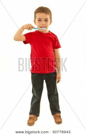 voller LÃ¤nge von Boy holding ZahnbÃ¼rste