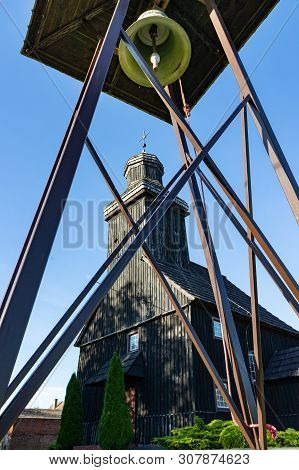 Krepsk, Pomeranian Voivodeship / Poland - June 23, 2019: Old Wooden Catholic Church In Central Europ