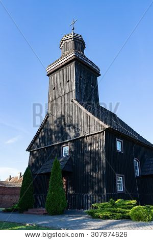 Krepsk, Pomeranian Voivodeship / Poland - June 23, 2019: Old Wooden Catholic Church In Central Europ