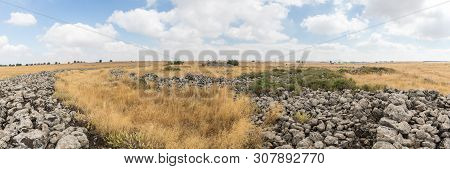 The Remnants Of The Megalithic Complex Of The Early Bronze Age  - Wheels Of Spirits - Rujum Al-hiri 