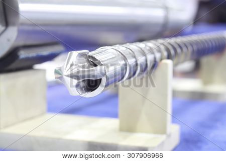 Screw Press Parts For Plastic Injection Machine ; Selective Focus