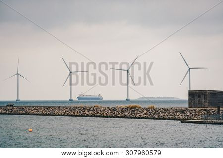 The Theme Is Net Power Generation And Environmental Protection. A Number Of Wind Blades, Wind Power 