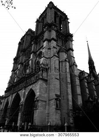 Notre-dame De Paris Black And White Photography.