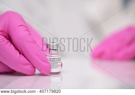 Romania, Galati, 08.02.2021 Pfizer And Biontech Covid-19 Vaccine. Small Ampoules With Vaccine