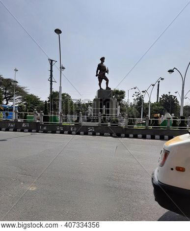 Closeup Of Heavy Traffic In A Sangolli Rayanna Statue Circle And Beautiful View Of Flyover Or Bridge