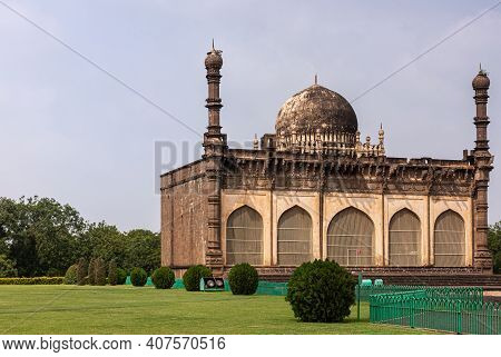 Vijayapura, Karnataka, India - November 8, 2013: Gol Gambaz Mausoleum. Adjacent Stands The Majhid Or