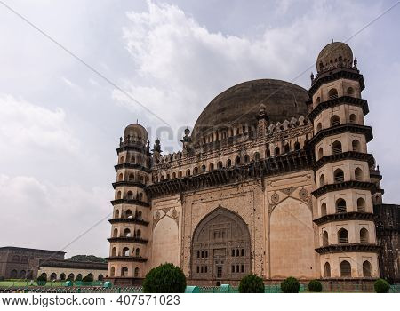 Vijayapura, Karnataka, India - November 8, 2013: Gol Gambaz Mausoleum. View In Angle On Brown Buildi