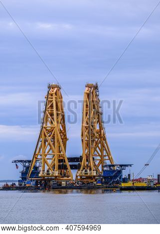 Brunswick, Georgia - January 11, 2021: The Mv Golden Ray Is A 200-meter-long Car Carrier That Capsiz