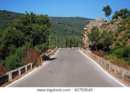 Venkovské silnici, Andalusie, Španělsko.