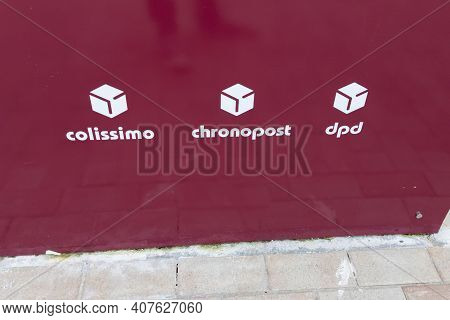 Bordeaux , Aquitaine / France - 02 02 2019 : Chronopost Colissimo And Dpd Logo Brand With Sign On Pa