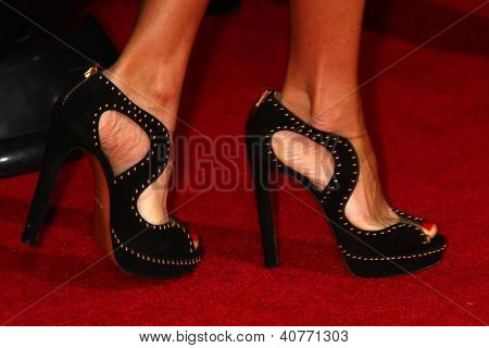 LOS ANGELES - 7 de JAN: Kim Raver llega en el estreno de 'Gangster Squad' en el teatro chino de Angeles