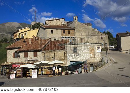 Norcia (pg), Italy - May 25, 2015: Castelluccio Di Norcia Village, Highland Of Castelluccio Di Norci