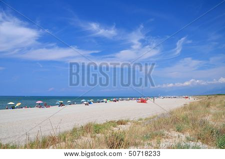 Picturesque view on Italian sandy beach Marina di Vecchiano nearby Pisa, Tuscany Ã¢ï¿½?ï¿½? Italy
