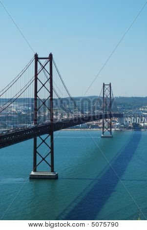 Puente 25 de abril en Lisboa, Portugal