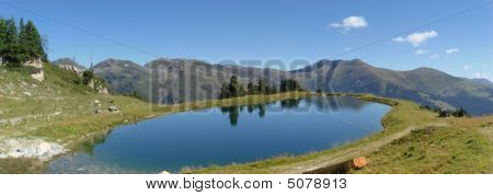 Panorama: Lago di montagna austriaco