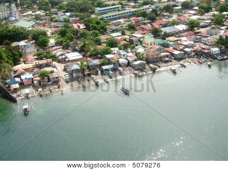 Shoreline At Olongapo