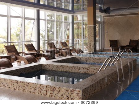 Schwimmbäder In ein Hotel