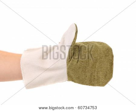 Working gauntlet on hand