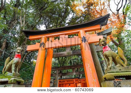 Fushimi Inari - taisha shrine in Kyoto, Japan