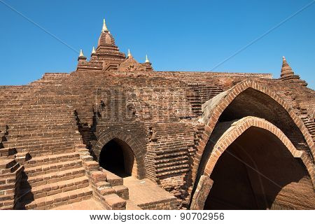Pagoda And Temple In Bagan - Pyathada
