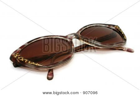 Lunettes de soleil isolement 2