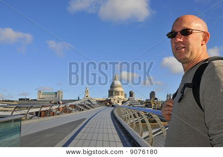 Turismo em ponte Millenium